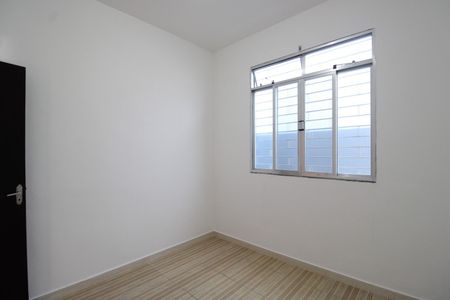 Casa para alugar com 80m², 3 quartos e 2 vagasQuarto 2