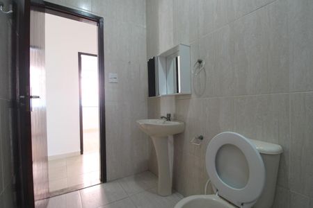 Casa para alugar com 80m², 3 quartos e 2 vagasBanheiro 1