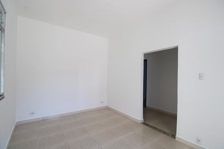 Casa para alugar com 80m², 3 quartos e 2 vagasSala