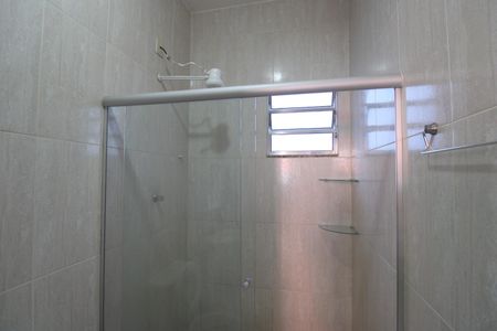 Casa para alugar com 80m², 3 quartos e 2 vagasBanheiro 1