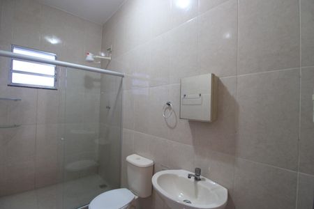 Casa para alugar com 80m², 3 quartos e 2 vagasBanheiro 2