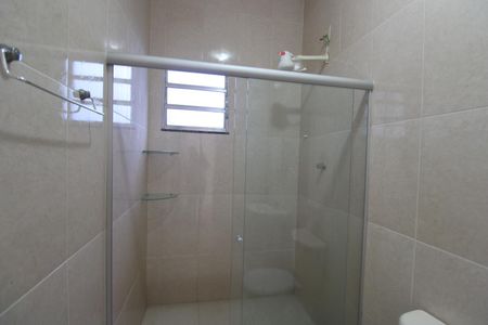 Casa para alugar com 80m², 3 quartos e 2 vagasBanheiro 2