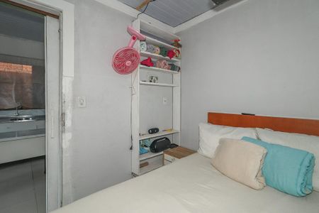 Quarto de casa à venda com 2 quartos, 120m² em Mário Quintana, Porto Alegre
