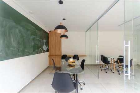 Apartamento para alugar com 34m², 2 quartos e sem vagaCoworking