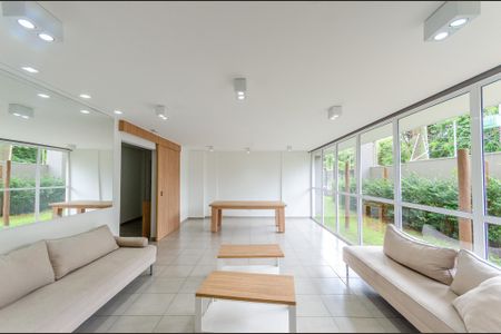 Apartamento para alugar com 34m², 2 quartos e sem vagaÁrea comum - Churrasqueira 2