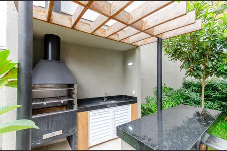 Apartamento para alugar com 34m², 2 quartos e sem vagaÁrea comum - Churrasqueira 2