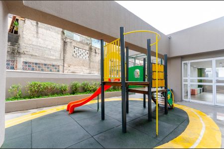 Apartamento para alugar com 34m², 2 quartos e sem vagaÁrea comum - Playground