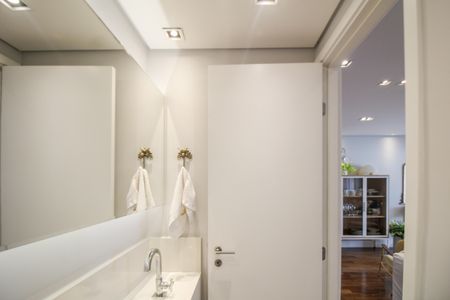 Apartamento à venda com 133m², 2 quartos e 2 vagasBanheiro 3 - Lavabo