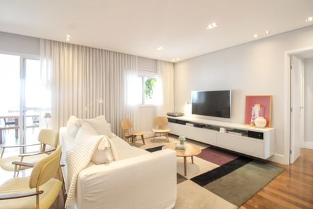 Apartamento à venda com 133m², 2 quartos e 2 vagasSala