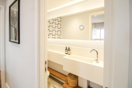 Apartamento à venda com 133m², 2 quartos e 2 vagasBanheiro 3 - Lavabo