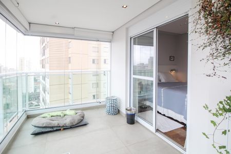 Apartamento à venda com 133m², 2 quartos e 2 vagasVaranda