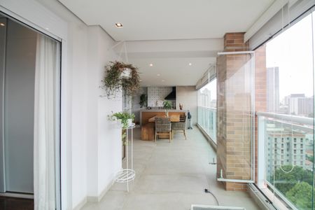 Apartamento à venda com 133m², 2 quartos e 2 vagasVaranda