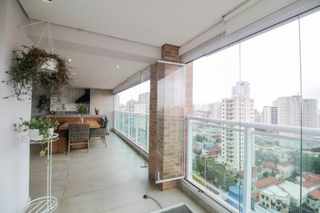 Apartamento à venda com 133m², 2 quartos e 2 vagasVaranda