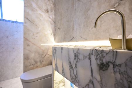 Apartamento à venda com 233m², 3 quartos e 4 vagasBanheiro