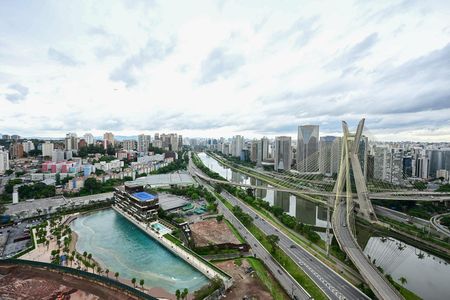 Vista de apartamento à venda com 3 quartos, 233m² em Real Parque, São Paulo