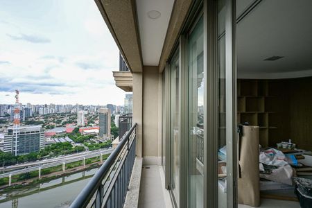 Apartamento à venda com 233m², 3 quartos e 4 vagasVaranda