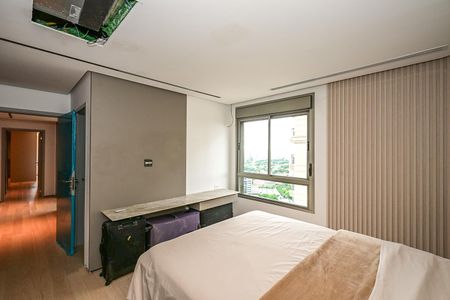 Apartamento à venda com 233m², 3 quartos e 4 vagasSuíte 2