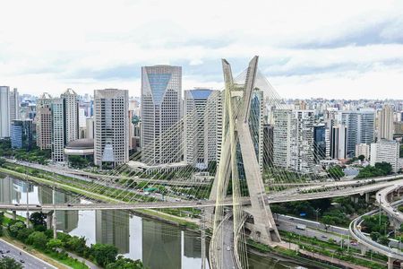 Vista de apartamento à venda com 3 quartos, 233m² em Real Parque, São Paulo