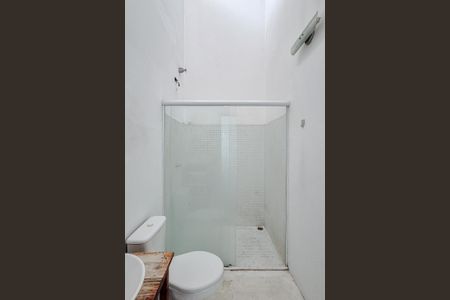 Casa à venda com 72m², 2 quartos e sem vaga Casa à venda com 72m², 2 quartos e sem vagaBanheiro