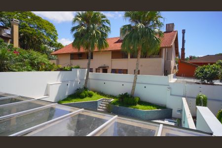 Casa à venda com 380m², 3 quartos e 2 vagas Casa à venda com 380m², 3 quartos e 2 vagasVista da Sacada