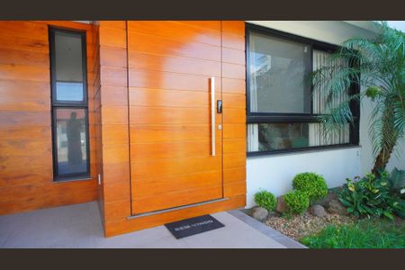 Casa à venda com 380m², 3 quartos e 2 vagas Casa à venda com 380m², 3 quartos e 2 vagasHall de entrada