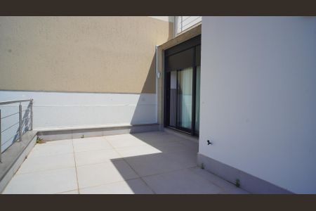 Casa à venda com 380m², 3 quartos e 2 vagas Casa à venda com 380m², 3 quartos e 2 vagasVaranda suíte 2