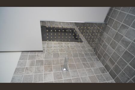 Casa à venda com 380m², 3 quartos e 2 vagas Casa à venda com 380m², 3 quartos e 2 vagasChuveiro suíte 2