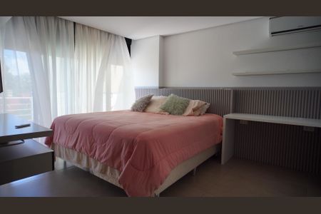 Casa à venda com 380m², 3 quartos e 2 vagas Casa à venda com 380m², 3 quartos e 2 vagasSuite 2