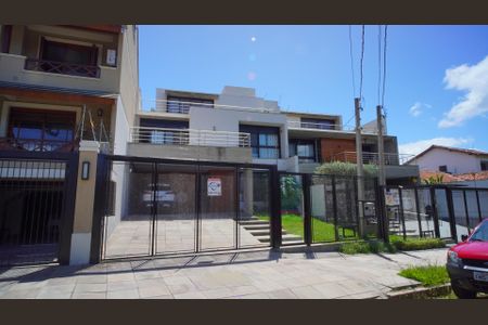 Casa à venda com 380m², 3 quartos e 2 vagas Casa à venda com 380m², 3 quartos e 2 vagasFachada do imóvel