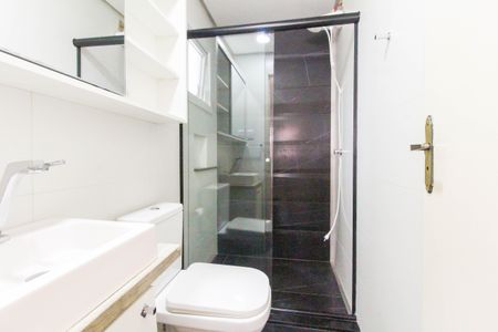 Casa de condomínio à venda com 80m², 2 quartos e 1 vaga Casa de condomínio à venda com 80m², 2 quartos e 1 vagaBanheiro