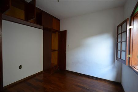 Quarto 1 de casa para alugar com 1 quarto, 75m² em Boa Vista, Belo Horizonte