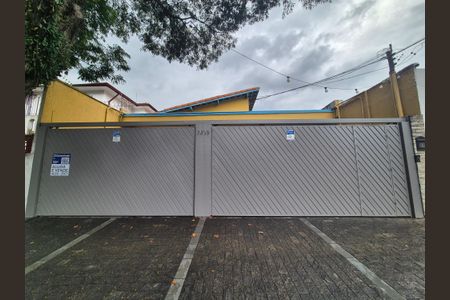 Casa para alugar com 281m², 3 quartos e 5 vagas Casa para alugar com 281m², 3 quartos e 5 vagasFachada