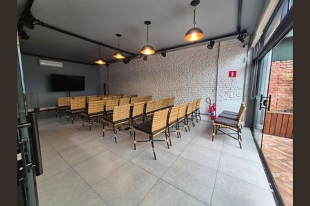 Sala de casa para alugar com 3 quartos, 281m² em Sumaré, São Paulo