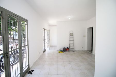 Apartamento para alugar com 95m², 2 quartos e 1 vagaSala