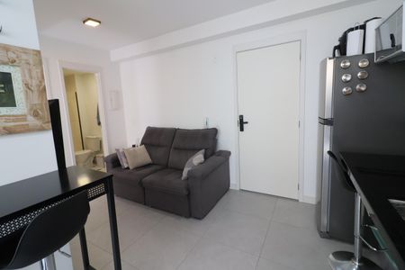 Apartamento à venda com 2 quartos, 36m² em Metalúrgicos, Osasco