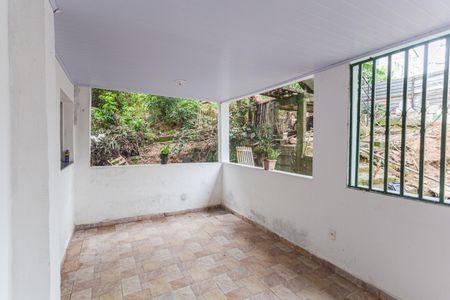 Casa para alugar com 90m², 2 quartos e 1 vagaÁrea Privativa/Área de Serviço