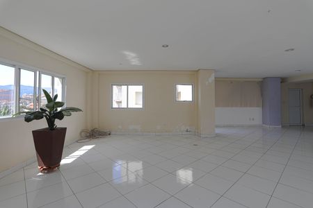 Apartamento para alugar com 112m², 3 quartos e 1 vaga Apartamento para alugar com 112m², 3 quartos e 1 vagaÁrea Comum