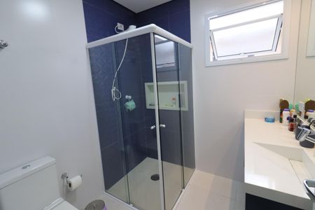 Casa à venda com 230m², 4 quartos e 2 vagasBanheiro 3