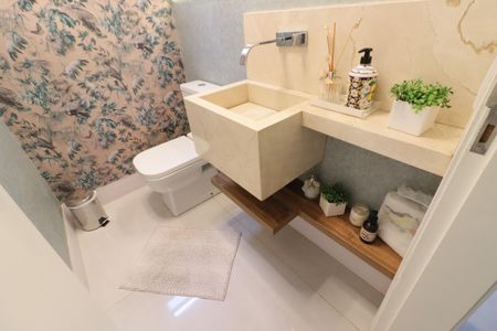 Casa à venda com 230m², 4 quartos e 2 vagasLavabo