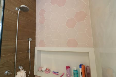 Casa à venda com 230m², 4 quartos e 2 vagasBanheiro da Suíte 2