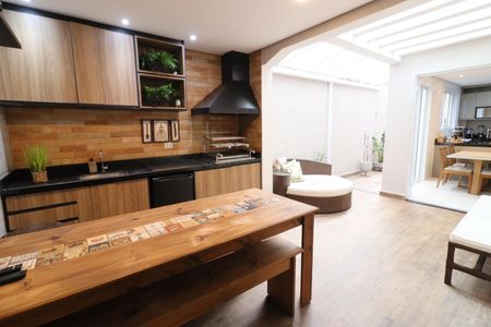 Casa à venda com 230m², 4 quartos e 2 vagasÁrea gourmet