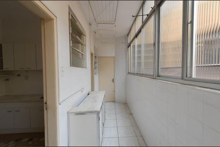 Apartamento à venda com 169m², 3 quartos e 1 vagaÁrea de Serviço