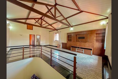 Casa à venda com 300m², 4 quartos e 2 vagas