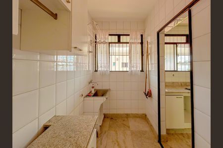 Casa à venda com 300m², 4 quartos e 2 vagas