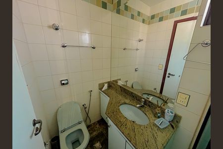 Casa à venda com 300m², 4 quartos e 2 vagas