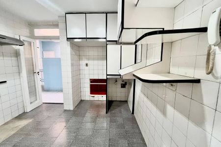 Apartamento à venda com 145m², 3 quartos e 2 vagasCozinha