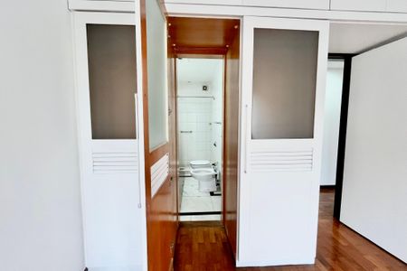 Apartamento à venda com 145m², 3 quartos e 2 vagasSuite 
