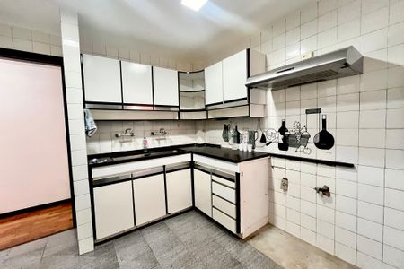 Apartamento à venda com 145m², 3 quartos e 2 vagasCozinha