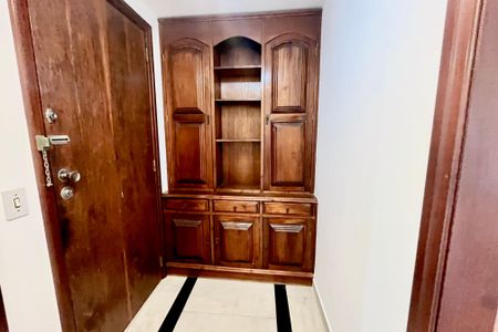 Corredor de apartamento à venda com 3 quartos, 145m² em Lagoa, Rio de Janeiro