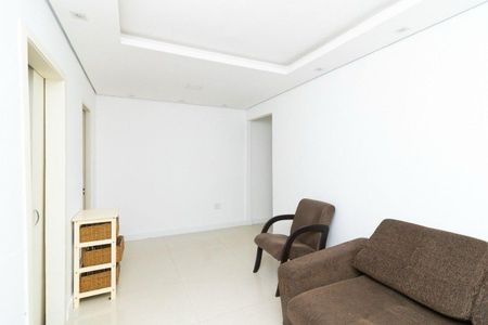 Sala  de apartamento para alugar com 1 quarto, 55m² em Humaitá, Porto Alegre